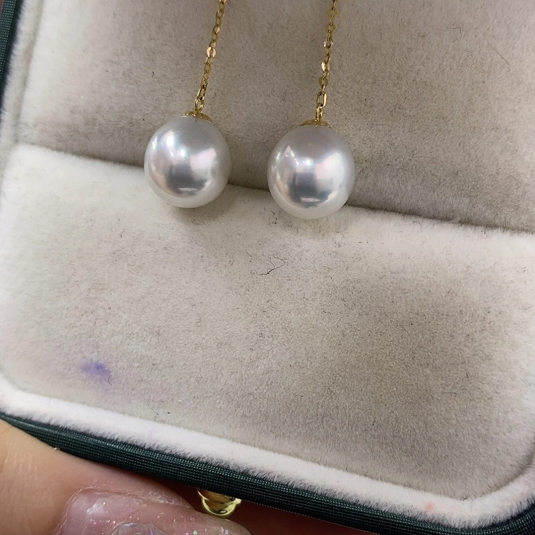 18K金镶嵌海水珍珠耳饰