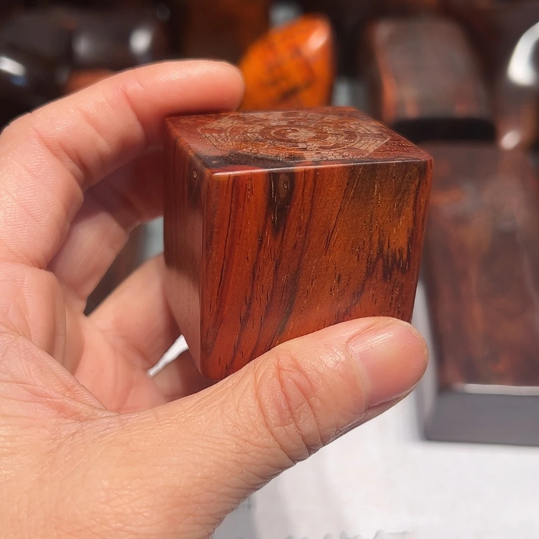 交趾黄檀（大红酸枝）路***伙