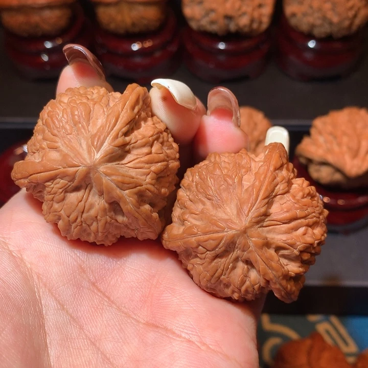 吊坠文玩核桃绣球奔，全品，毕业款，41