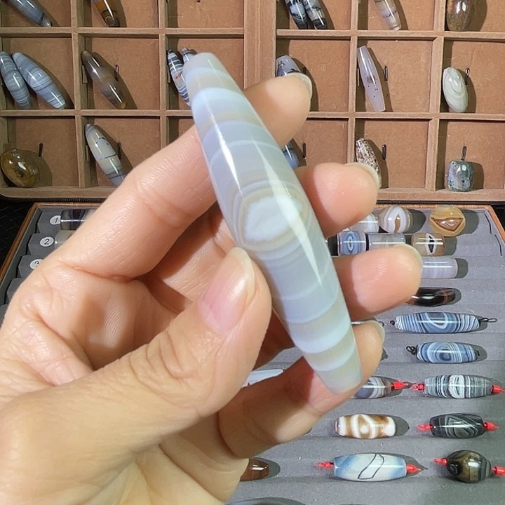 斌***通玛瑙/玉髓合金颈饰