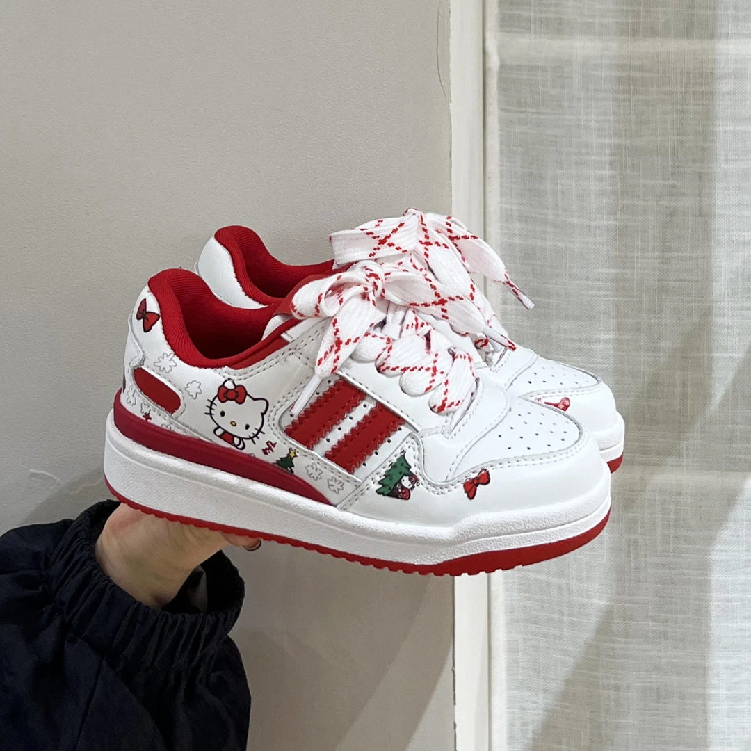 圣诞红kt猫女童二棉运动鞋2025秋冬新款儿童加绒小白鞋卡通板鞋潮