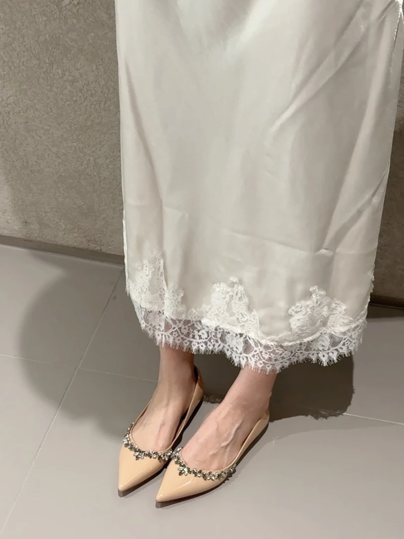 泛泛的女鞋~新款水钻法式尖头平底单鞋浅口气质百搭夏季