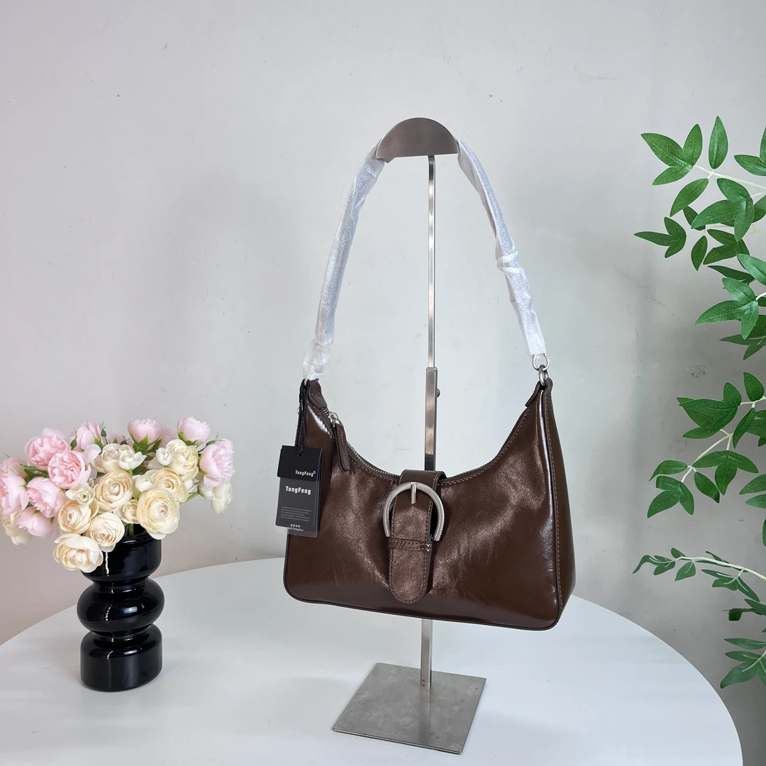 TongFeng新款时尚百搭小众设计腋下单肩斜挎女士