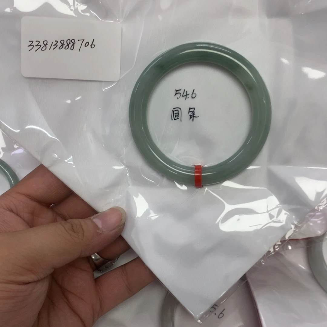 翡翠未镶嵌手镯天然缅甸翡翠