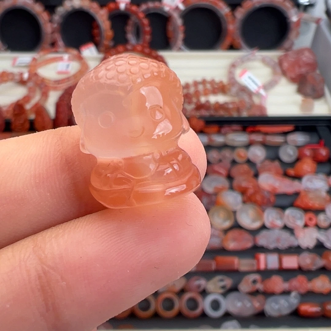 南红玛瑙未镶嵌颈饰卡通佛