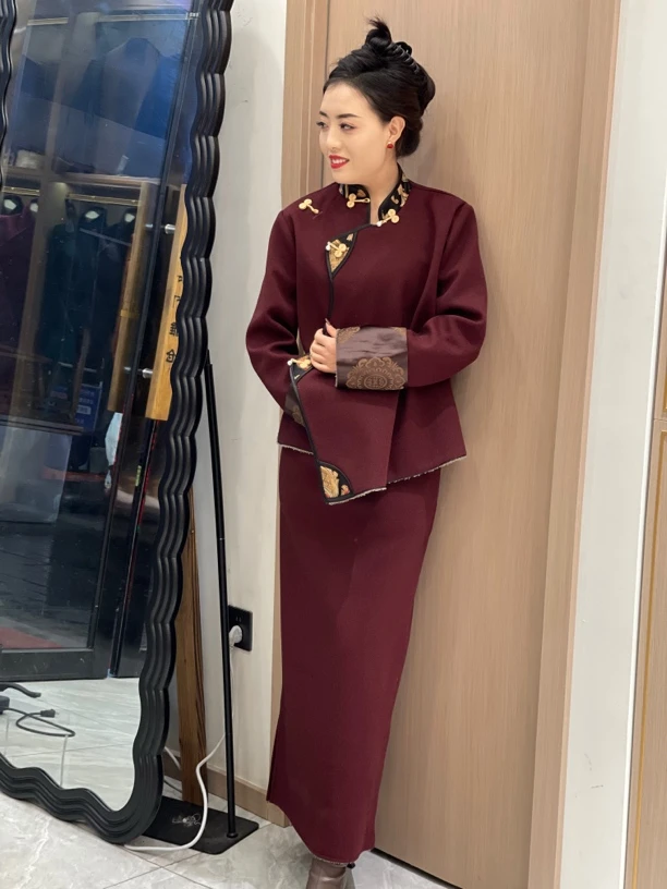 雅仓. 缺码（No退No换） 上衣➕裙子两件套 清仓处理