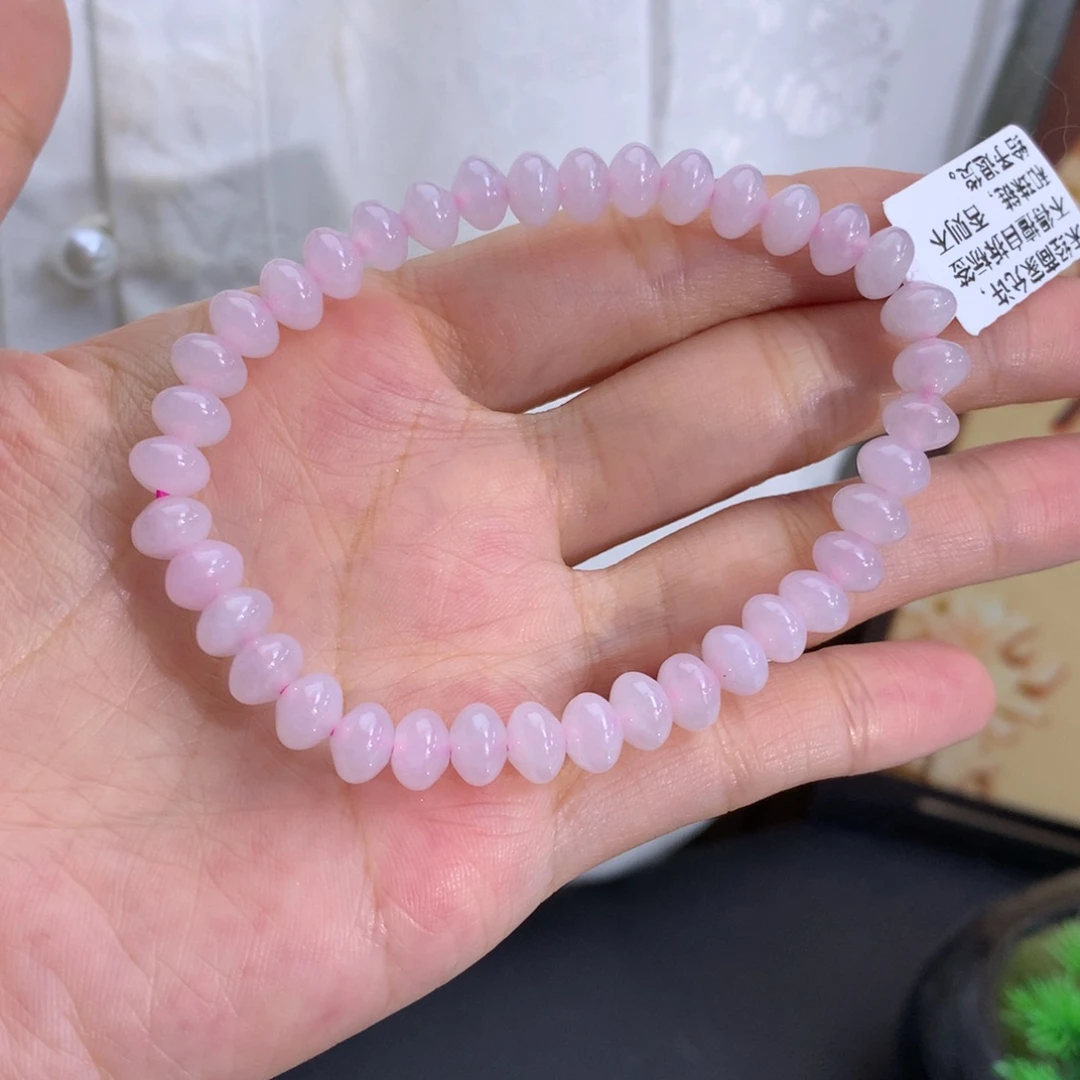 翡翠未镶嵌手串卡7胶润淡淡粉鼓珠手串
