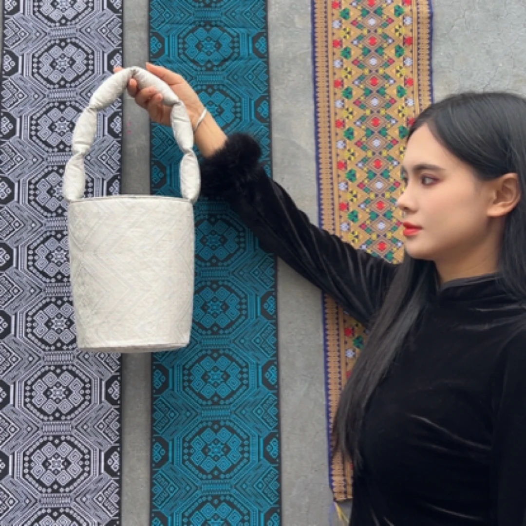 广西非遗壮锦手提布艺民族特色时尚百搭大容量手工布艺水桶