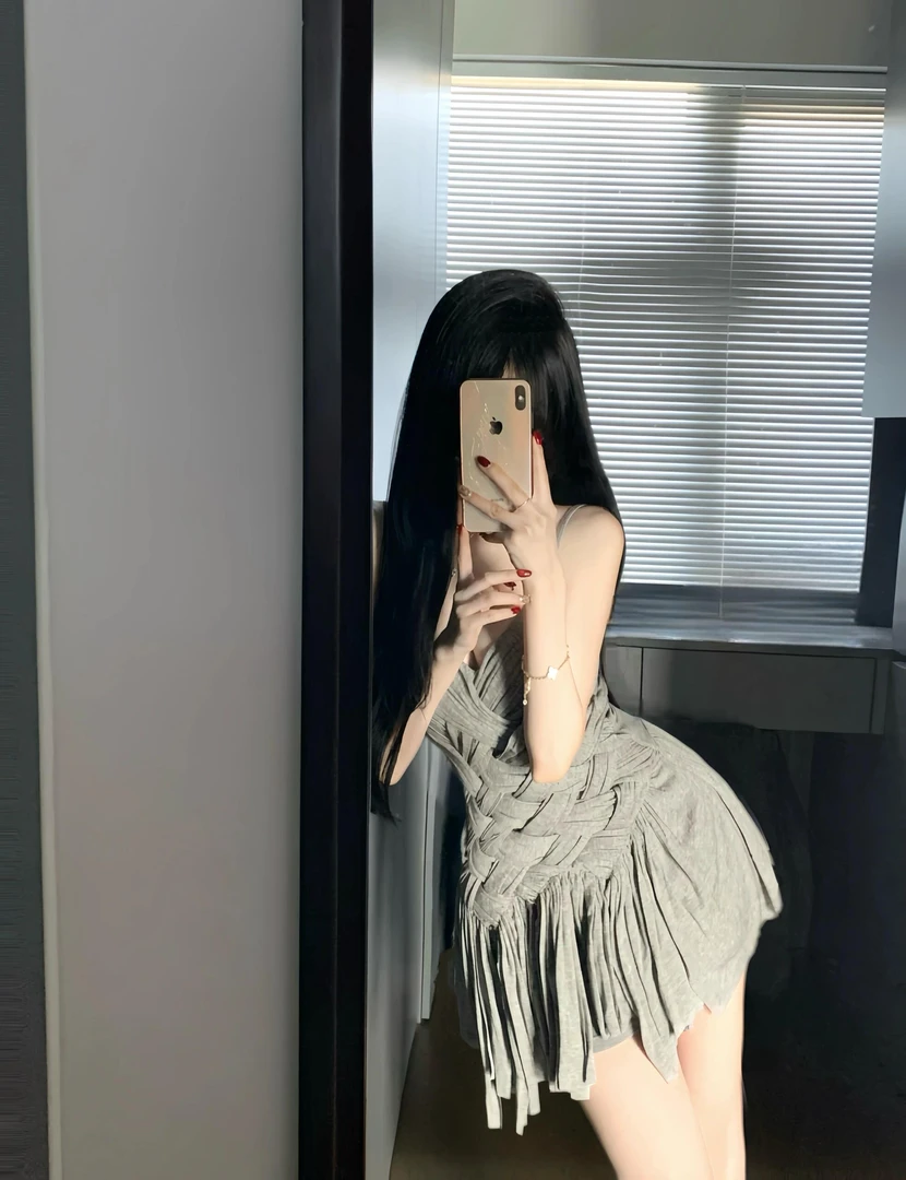 曼妙身姿 设计感编织吊带连衣裙芭蕾风显瘦纯欲风性感辣妹a字短裙