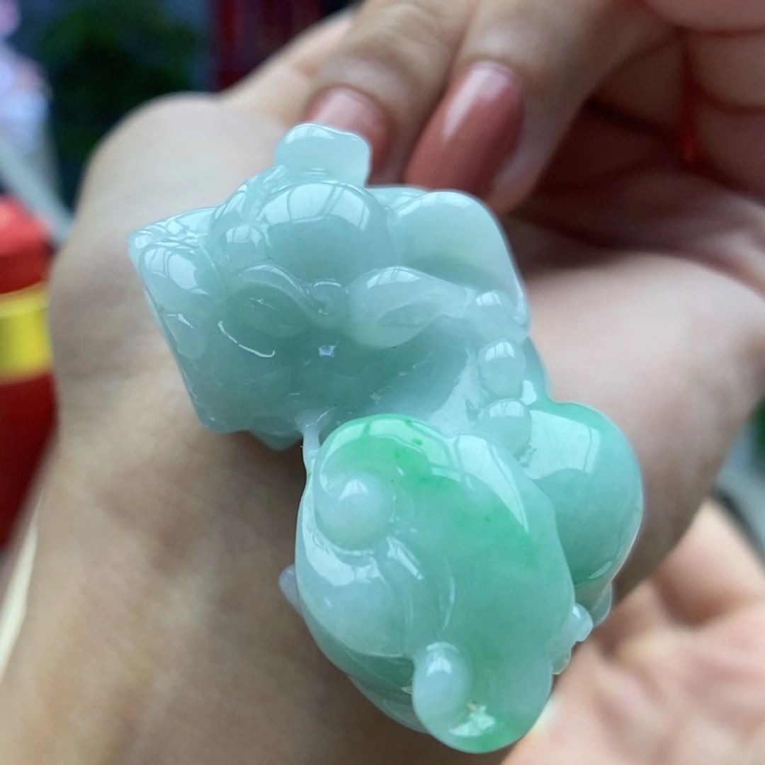 翡翠未镶嵌颈饰吊坠55