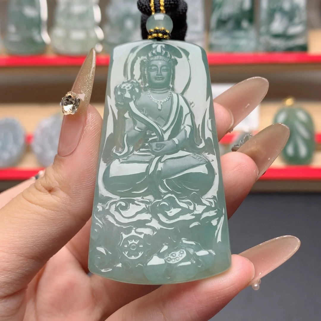 颈饰未镶嵌翡翠观音
