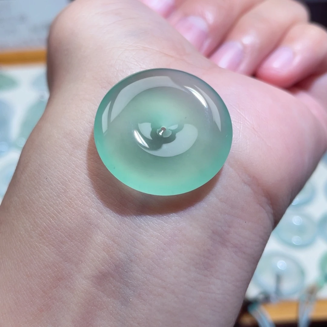 颈饰未镶嵌翡翠扣子
