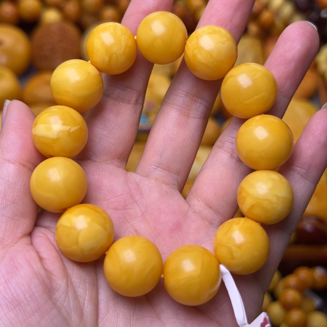 顺***意蜜蜡未镶嵌珠宝奇石
