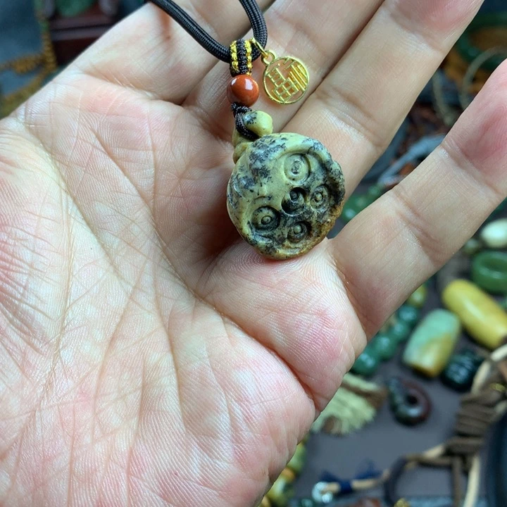 岫岩河磨玉（透闪石质玉）未镶嵌吊坠(赠链)