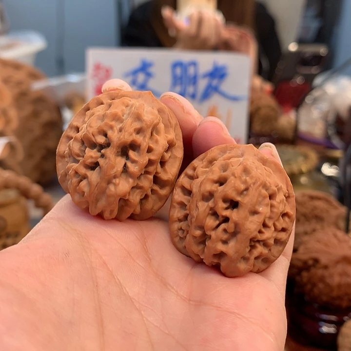 文玩核桃把件秦闷