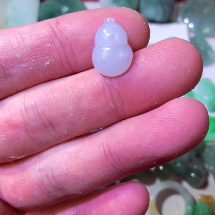 翡翠未镶嵌颈饰天然a货翡翠