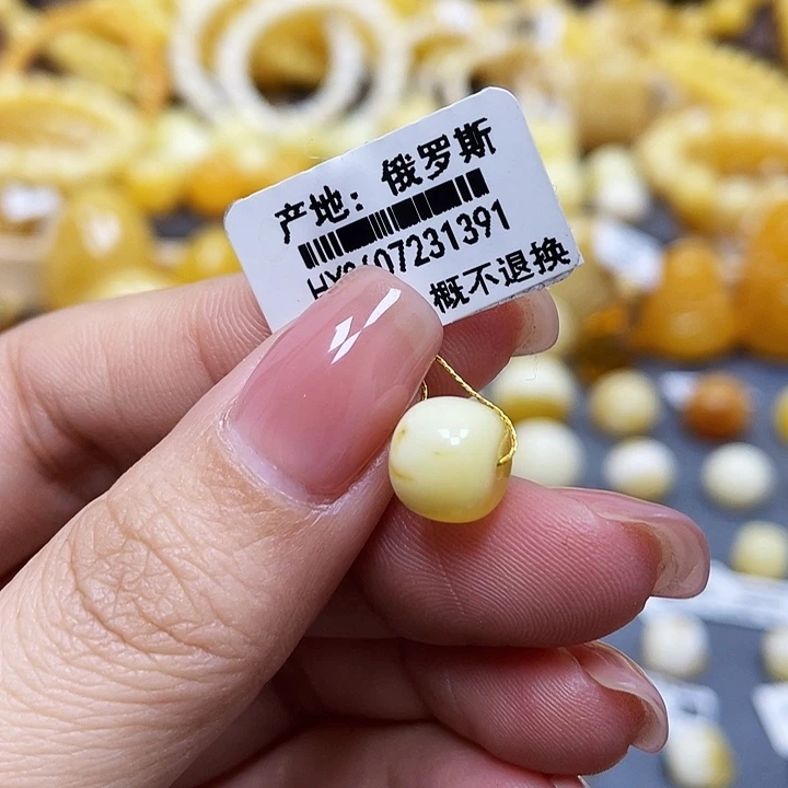 琥珀珠宝奇石未镶嵌老型尺寸9+mm瑕疵.福利款