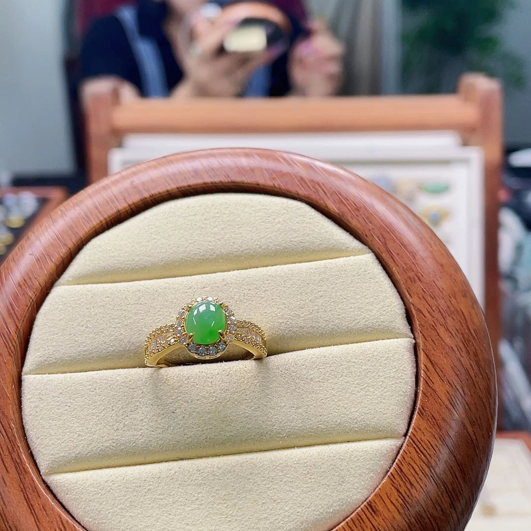 翡翠戒指未镶嵌天然翡翠Ａ货