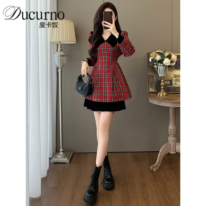 小个子港风时尚连衣裙女2025秋季新款甜美减龄收腰显瘦红色格子裙