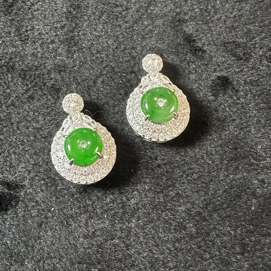 【菲菲】翡翠吊坠多样性发其一@k