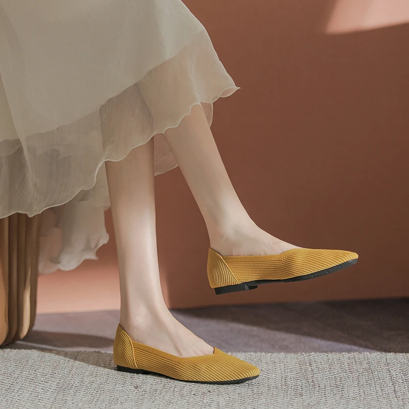 时尚百搭舒适平底单鞋女新款法式方头浅口简约编织针织平底单鞋女