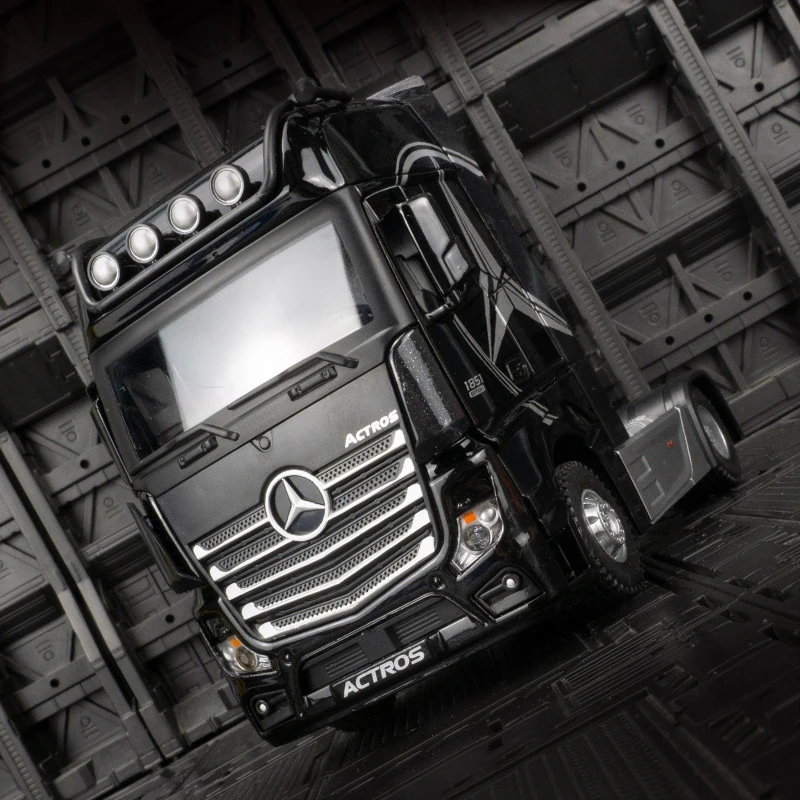 合金大货卡车奔驰车头模型车仿真重卡集装箱拖头模型车男孩玩具