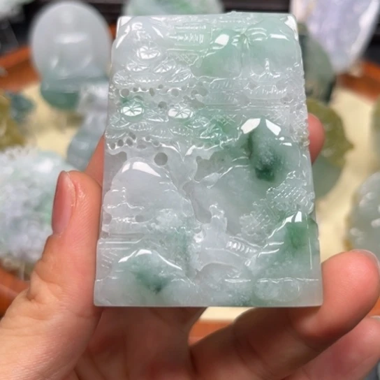 翡翠未镶嵌颈饰翡翠