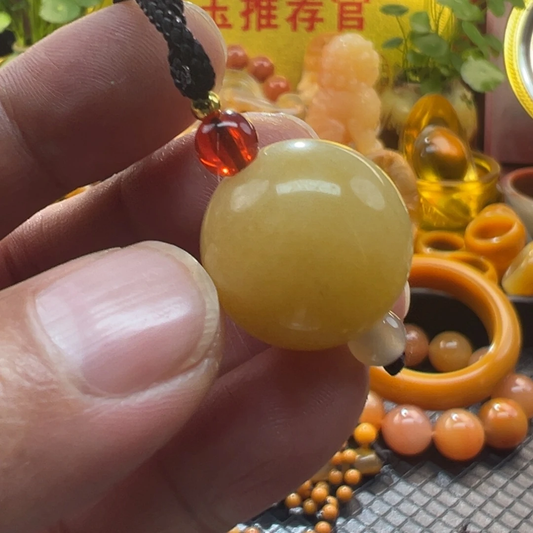 石英质玉未镶嵌颈饰