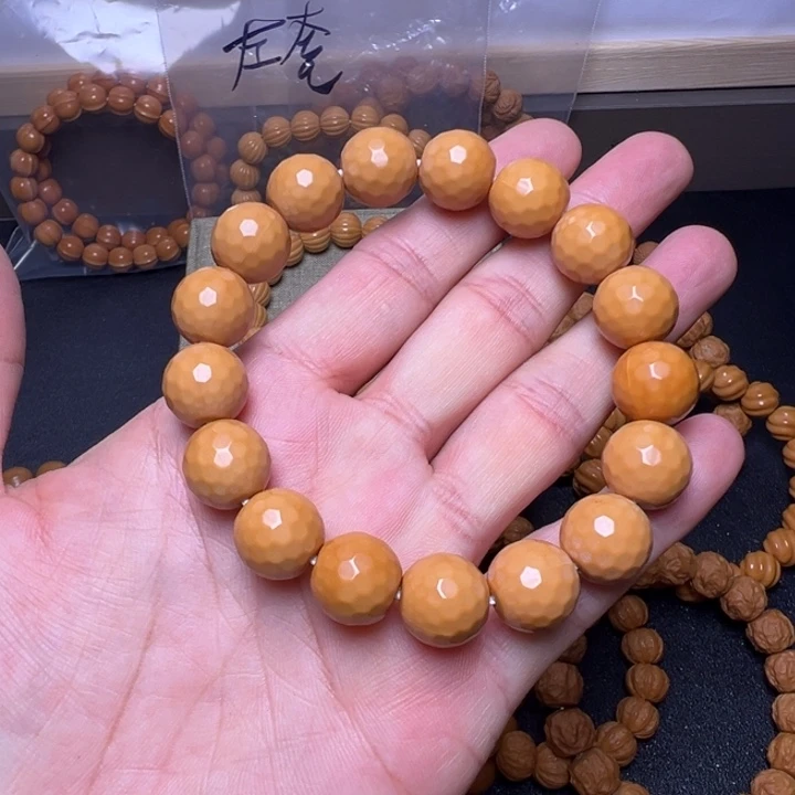 猴头核桃手串钻石