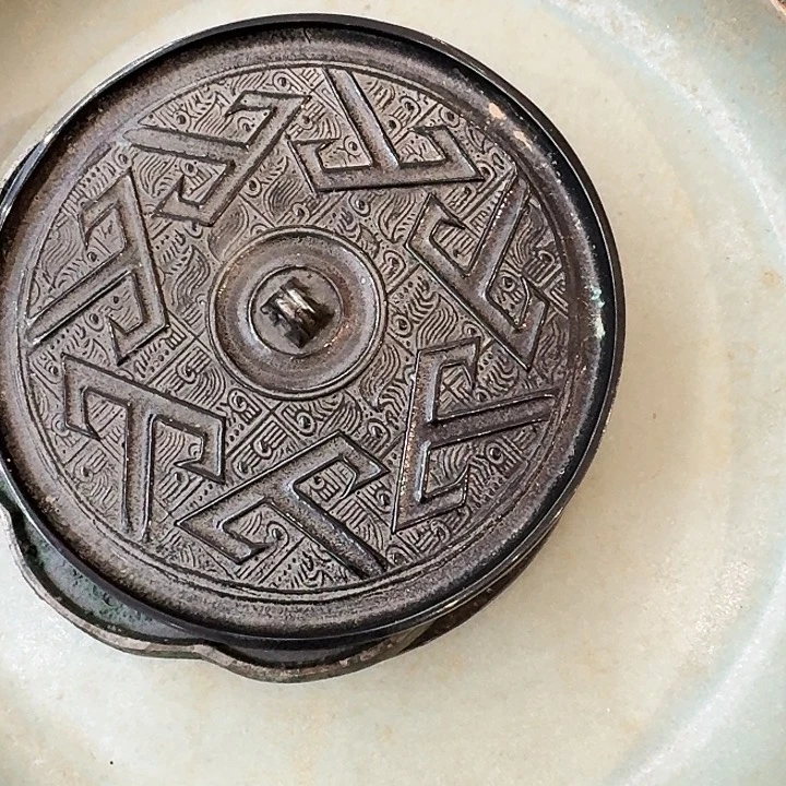 瓷片P*曹我在外面吃东西了哈