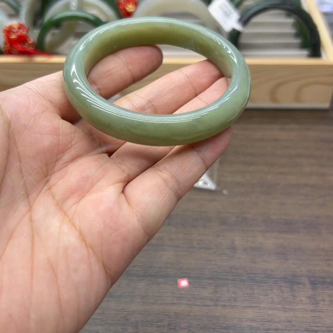 和田玉未镶嵌手镯55.8圈围128