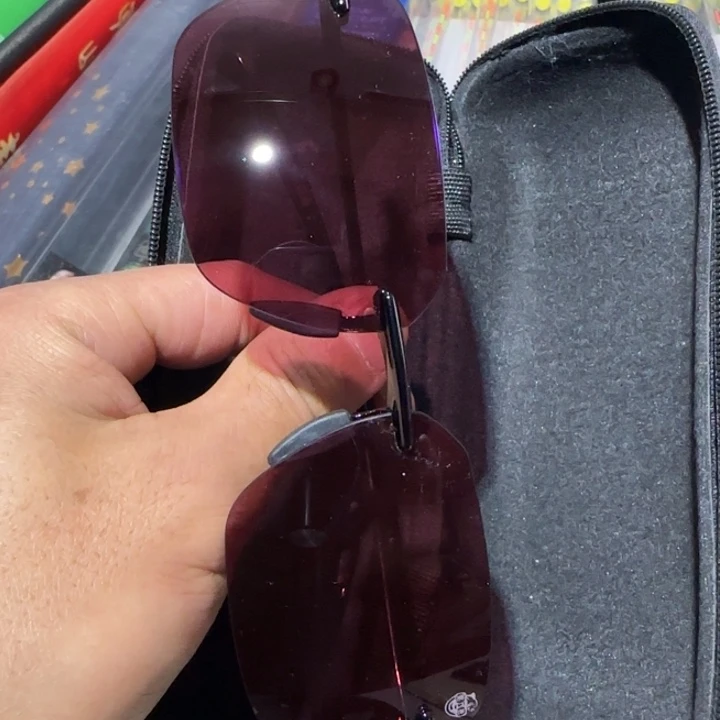 增晰眼镜方镜嘎嘎好