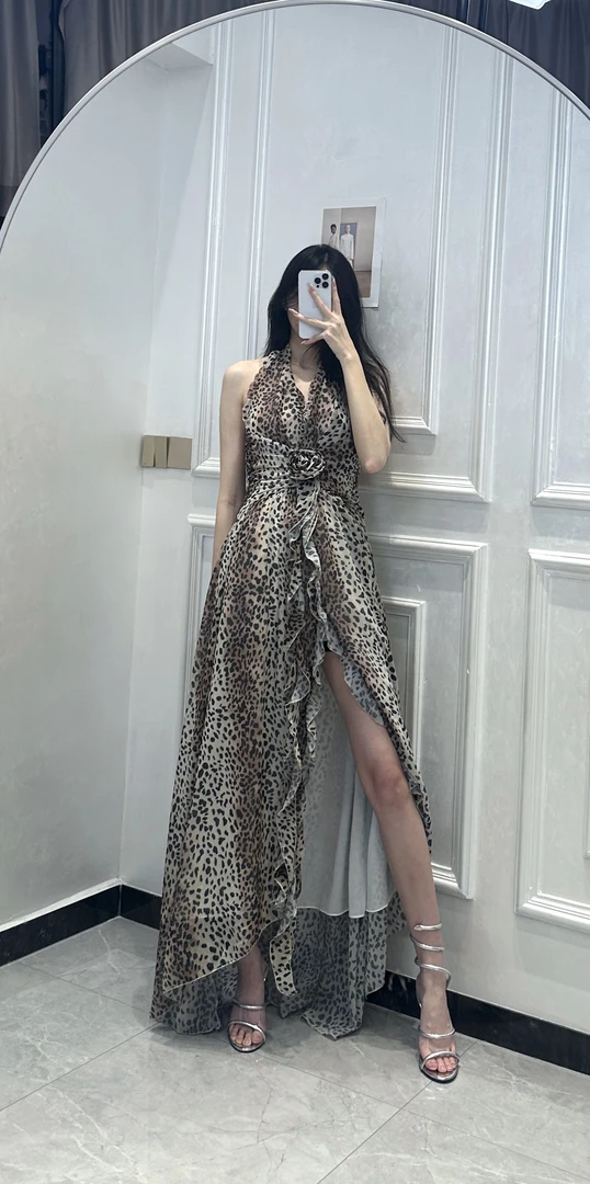 南法挂脖露背高级日落连衣裙度假碎花别致沙滩长裙 (拖地款)