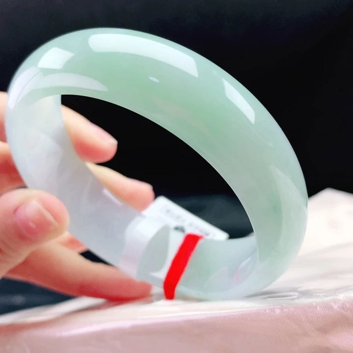 翡翠未镶嵌手镯58轮胎