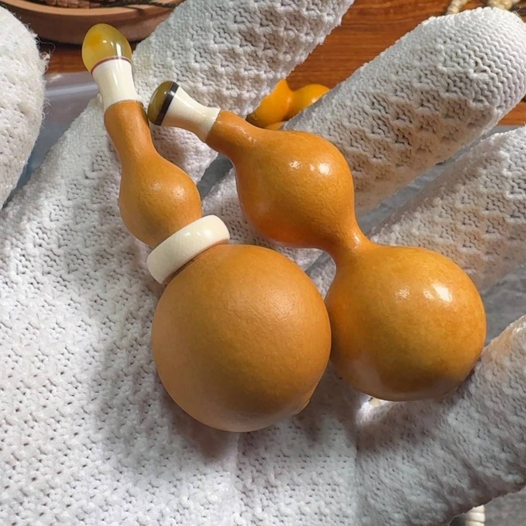 葫芦葫芦镶嵌手把件两个