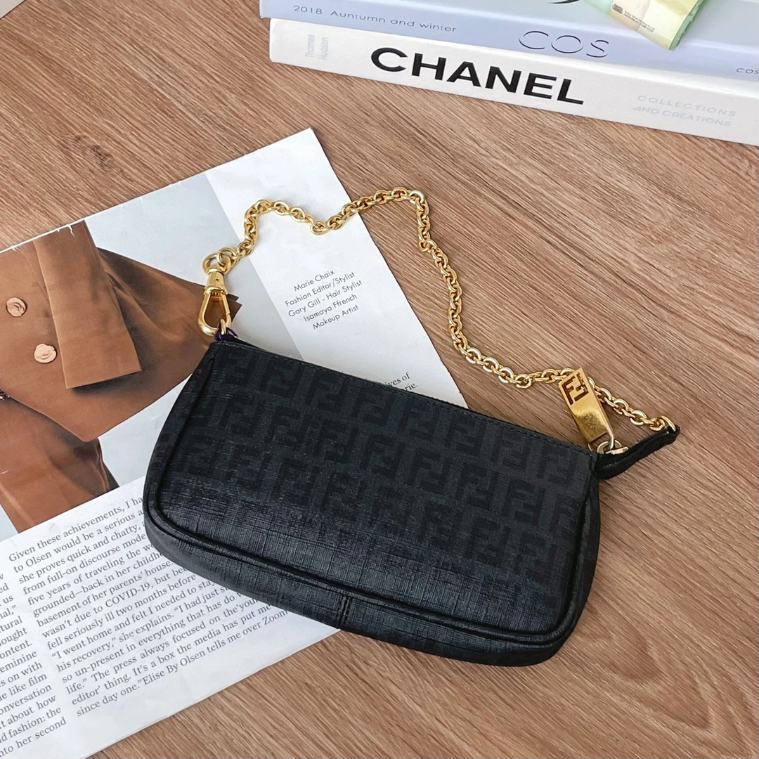 99新 FENDI/芬迪 链条腋下包 CJM2-7456
