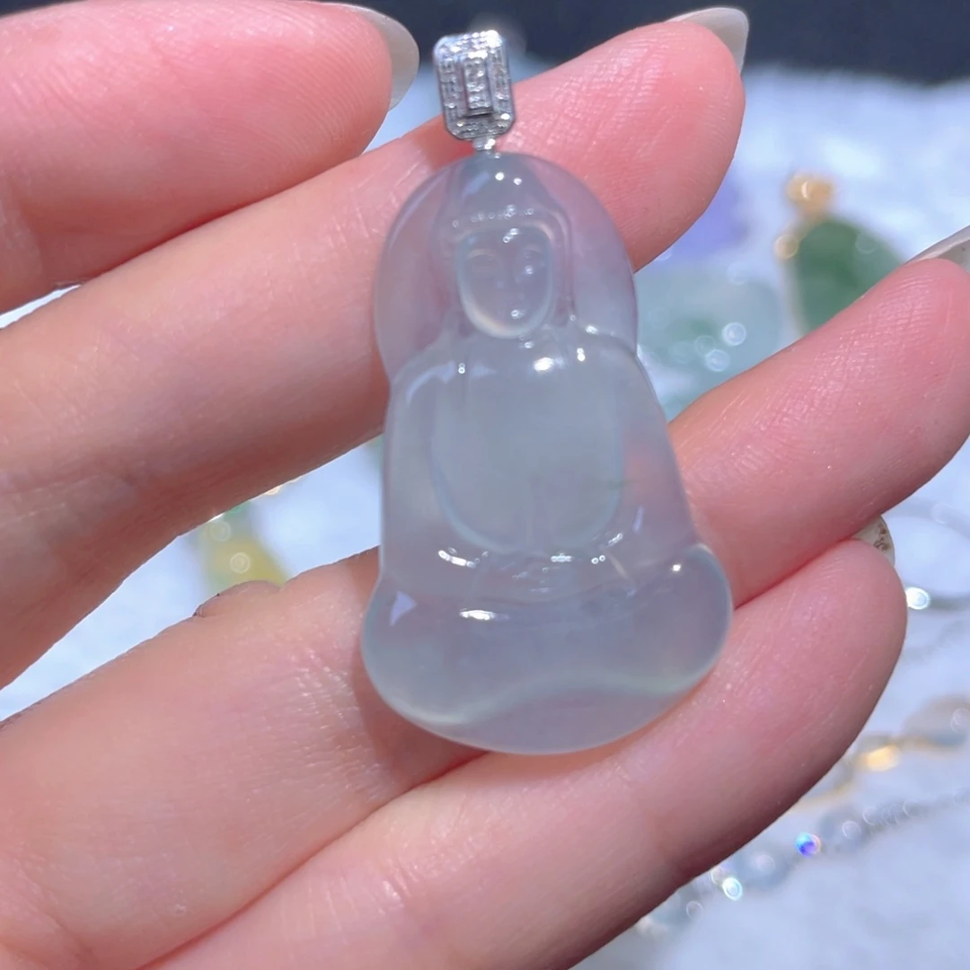 翡翠18K金镶嵌颈饰翡翠