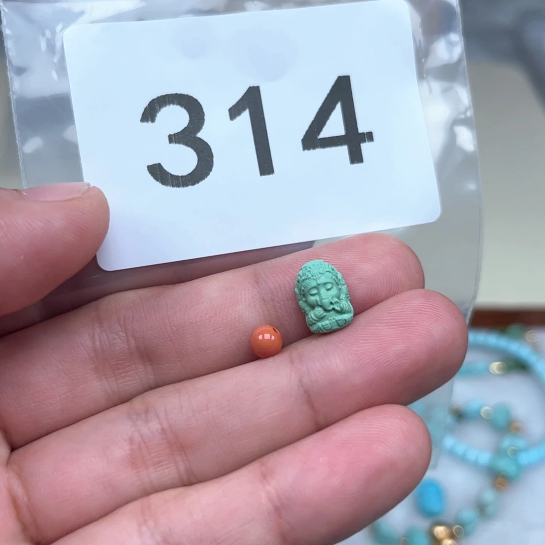 南红玛瑙未镶嵌珠宝奇石