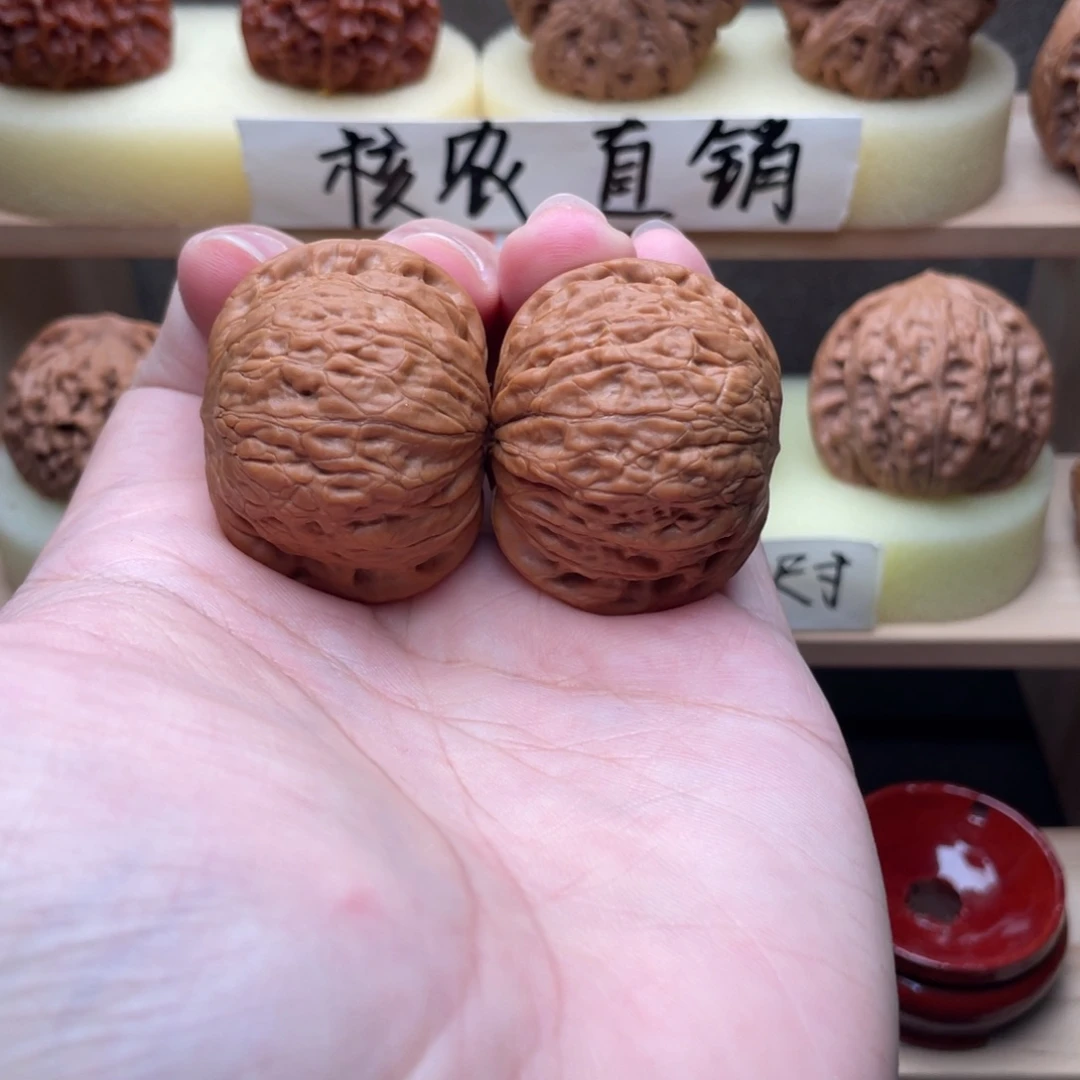 乒****文玩核桃吊坠全品铁锤40➕交友价