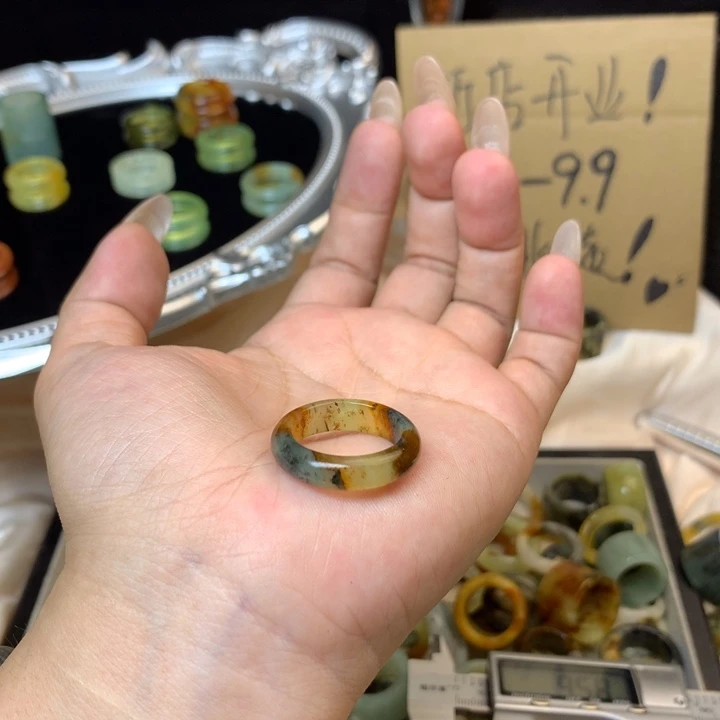 奶***吖合金蛇纹石玉戒指