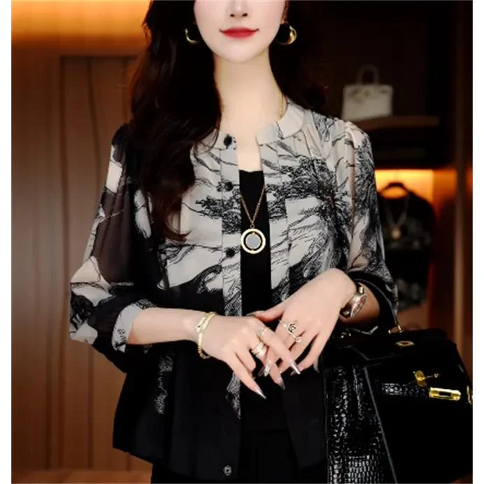 新款洋气宽松显瘦优雅轻奢气质印花百搭小衫V24G097