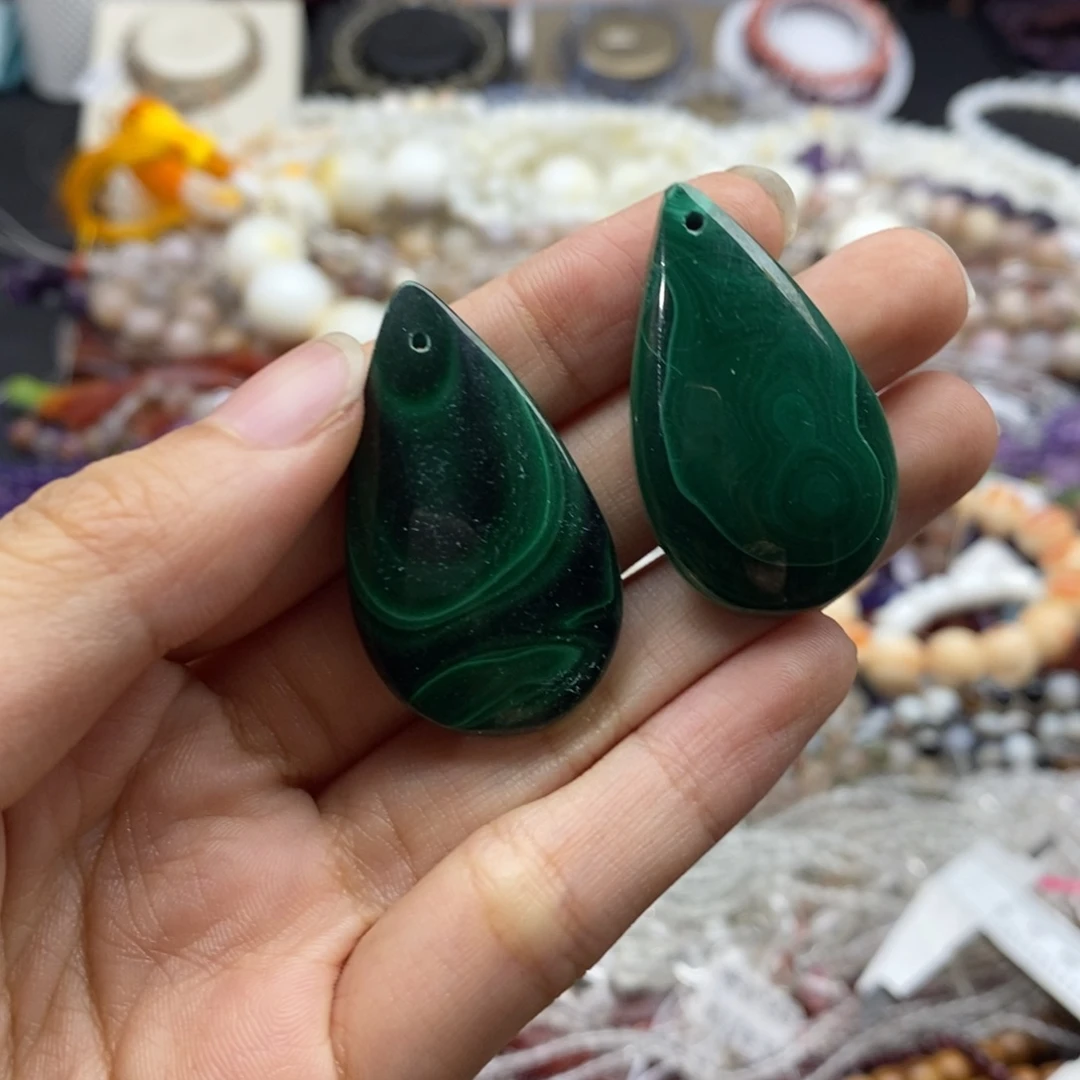 未镶嵌玛瑙/玉髓珠宝半成品一个纯天然孔雀石大号水滴吊坠