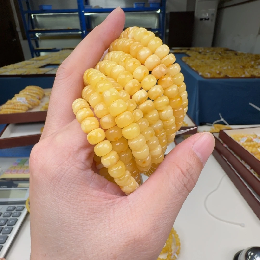 琥珀未镶嵌手链多样性发其一