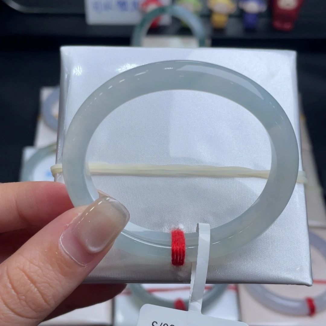 未镶嵌手镯翡翠翡翠手镯