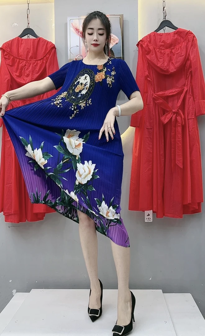 夏季新款褶皱大码中长连衣裙透气印花高弹力显瘦遮肚