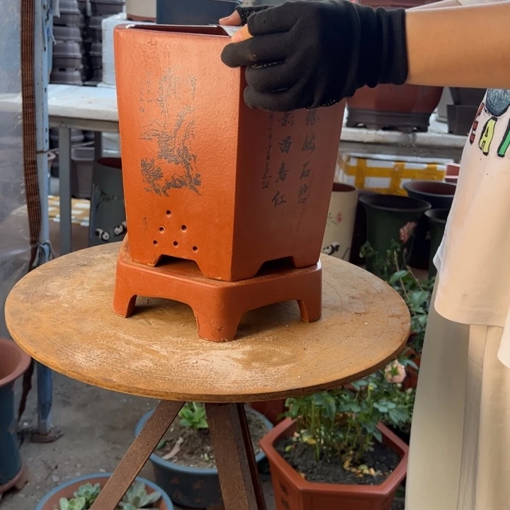 宜兴紫砂花盆花盆红如意六方加拖大号