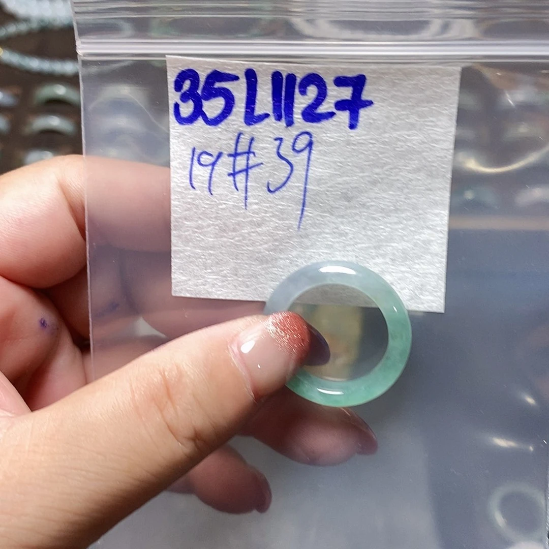未镶嵌定制翡翠翡翠