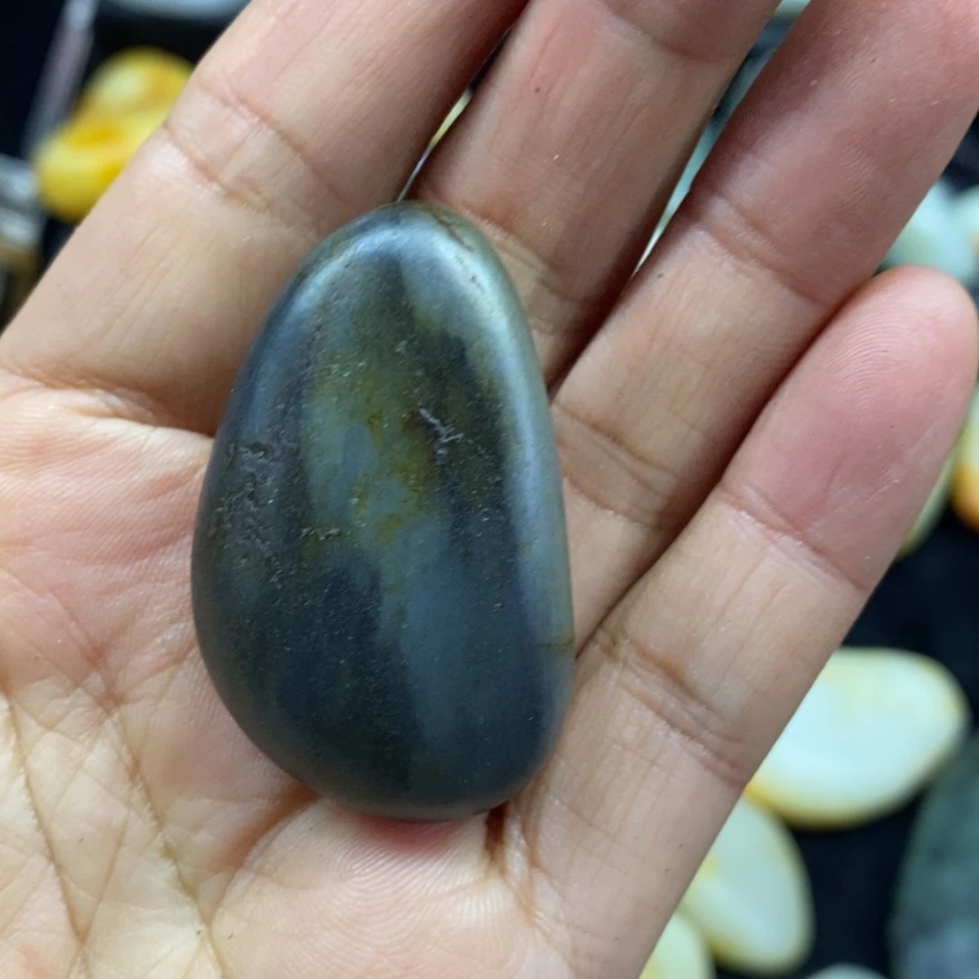 未镶嵌和田玉（子料）摆件