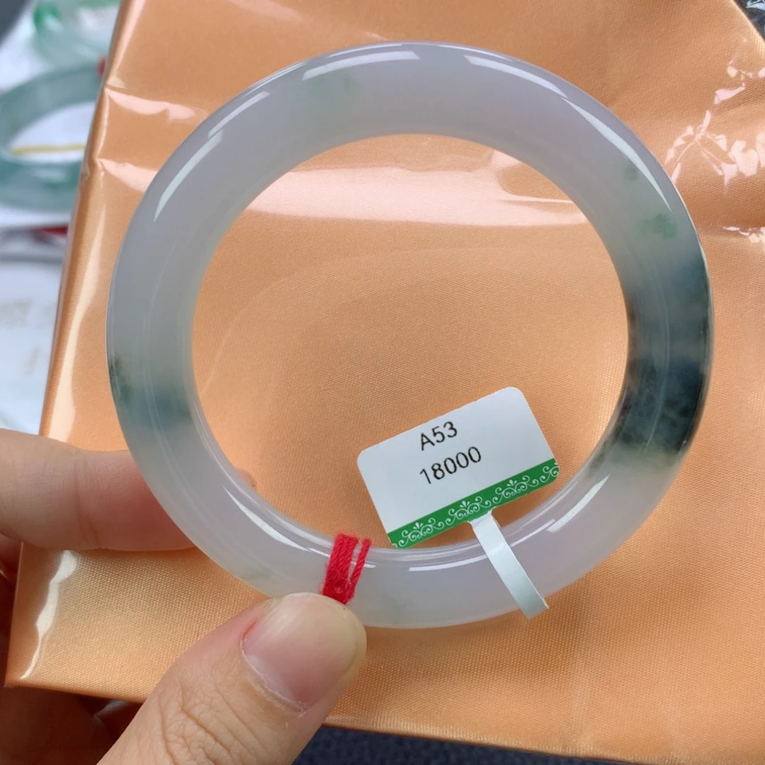 翡翠手镯未镶嵌53.9圆