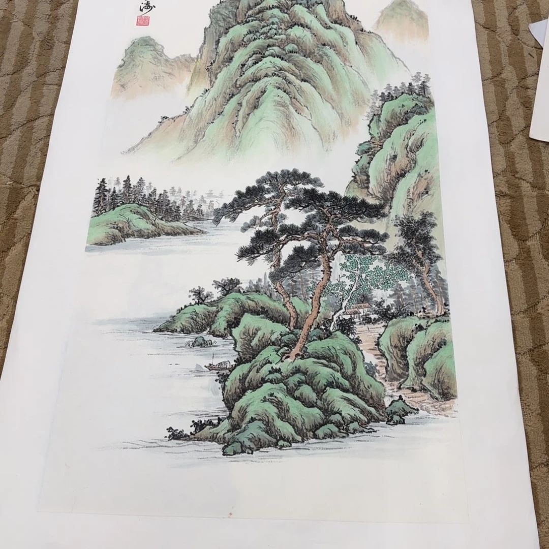 国画花鸟等图案为一体而得